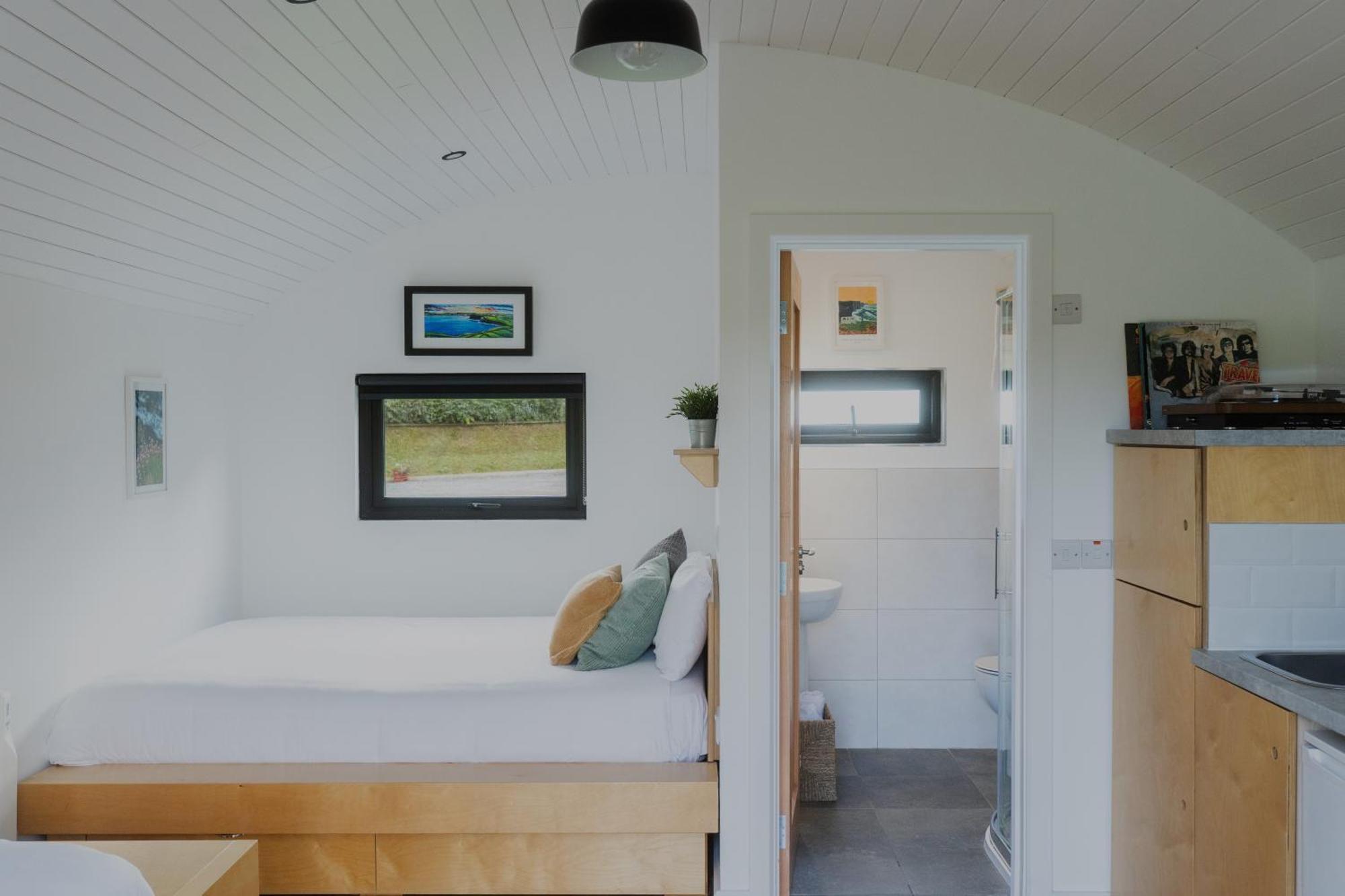 Castledarcy Glamping Apartment Lahinch Bagian luar foto