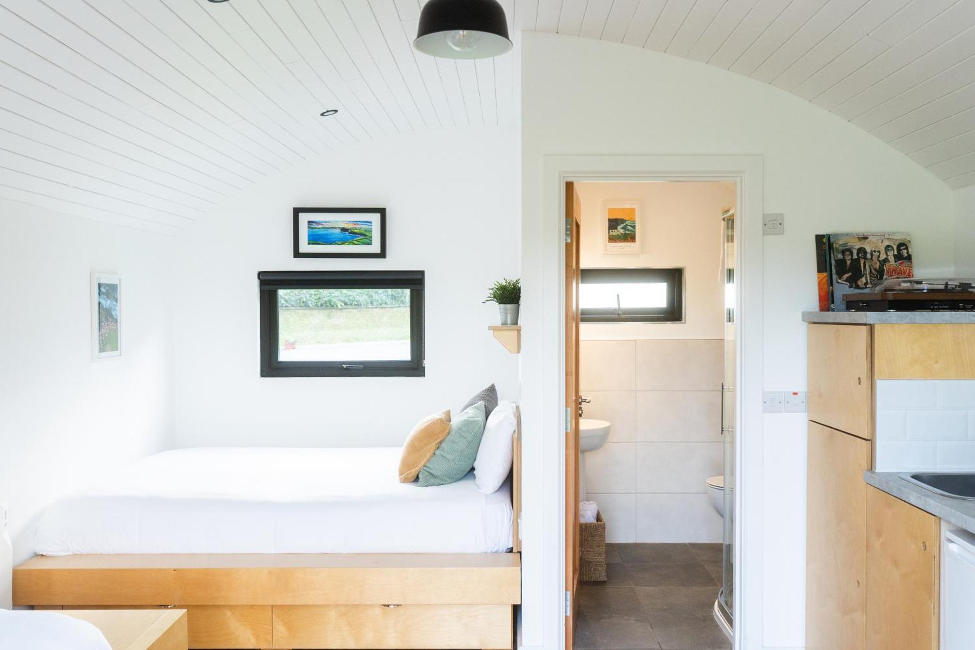 Castledarcy Glamping Apartment Lahinch Bagian luar foto